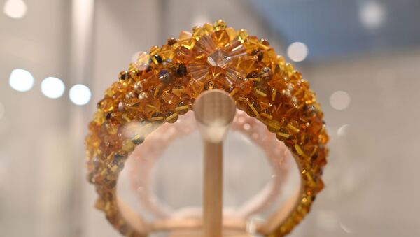 Слезы моря: украшения из янтаря на выставке Amber Trip-2020 в Вильнюсе - Sputnik Литва
