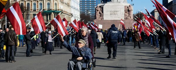 Участники марша ветеранов Ваффен СС и их сторонников в Риге, архивное фото - Sputnik Литва