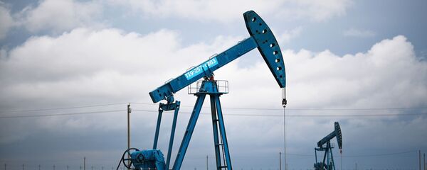 Добыча нефти, архивное фото Добыча нефти, архивное фото - Sputnik Литва