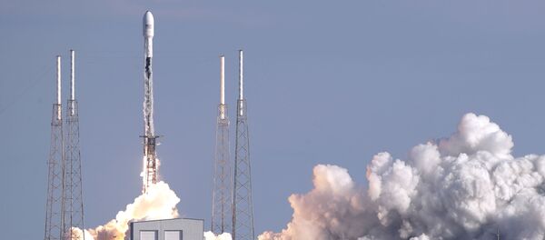 Пуск ракеты Falcon 9 SpaceX на мысе Канаверал Пуск ракеты Falcon 9 SpaceX на мысе Канаверал - Sputnik Lietuva