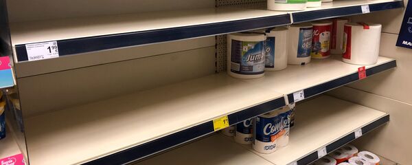 Пустые полки в магазине в Вильнюсе - Sputnik Литва