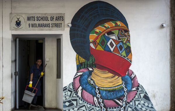 Граффити на художественной школе в Йоханнесбурге, Южная Африка - Sputnik Lietuva