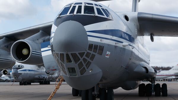 Rusijos karinis transporto lėktuvas Il-76 - Sputnik Lietuva