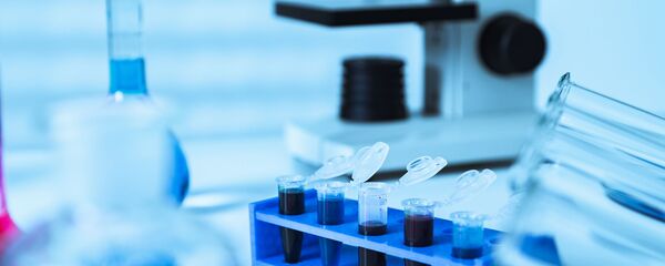 Биологические пробы в лаборатории, архивное фото Биологические пробы в лаборатории, архивное фото - Sputnik Литва