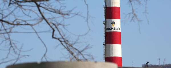 Туапсинский нефтеперерабатывающий завод в Краснодарском крае, архивное фото Туапсинский нефтеперерабатывающий завод в Краснодарском крае, архивное фото - Sputnik Литва