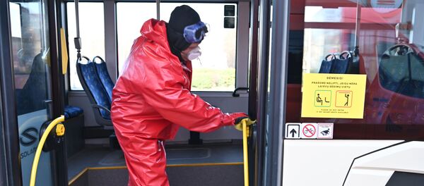 Дезинфекция общественного транспорта в Вильнюсе - Sputnik Литва
