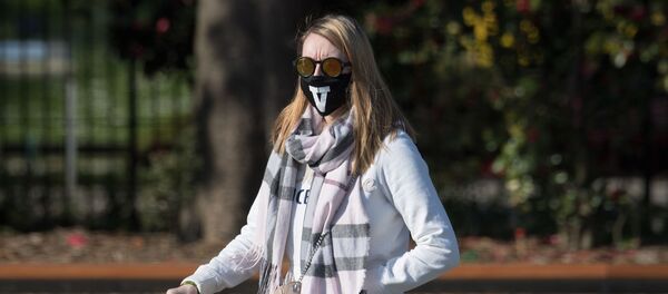 Moteris su medicinine kauke Moteris su medicinine kauke - Sputnik Lietuva