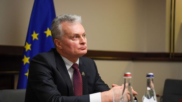 Президент Литвы Гитанас Науседа на видеоконференции с заседания Евросовета - Sputnik Lietuva