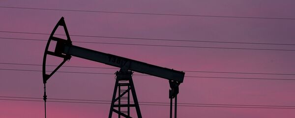 Работа нефтяных станков - качалок - Sputnik Литва