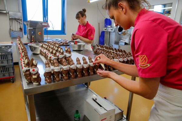 Коронавирус на десерт: как на эпидемию отреагировали кафе и кондитерские - Sputnik Литва