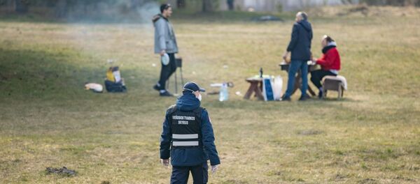 Проверка общественного порядка в Вильнюсе Проверка общественного порядка в Вильнюсе - Sputnik Lietuva