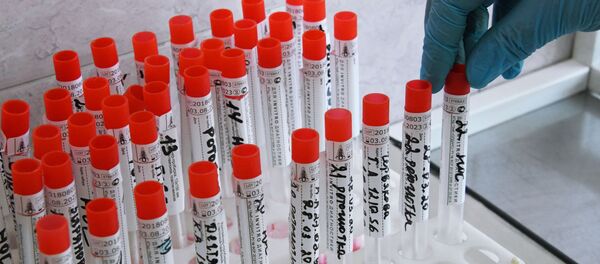 Пробирки с образцами биоматериалов Пробирки с образцами биоматериалов - Sputnik Lietuva