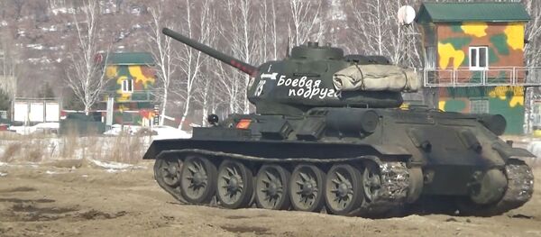 Снова в строю: легендарный танк “Боевая подруга” успешно прошел испытания Снова в строю: легендарный танк “Боевая подруга” успешно прошел испытания - Sputnik Lietuva