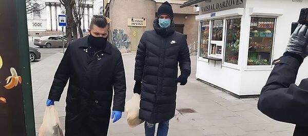 Литовский баскетболист Мантас Калниетис включился в ряды волонтеров - Sputnik Литва