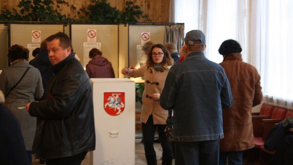 Избирательный участок в столичном микрорайоне Григишкес - Sputnik Lietuva