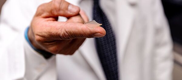 Микроигольный пластырь-вакцина Микроигольный пластырь-вакцина - Sputnik Lietuva