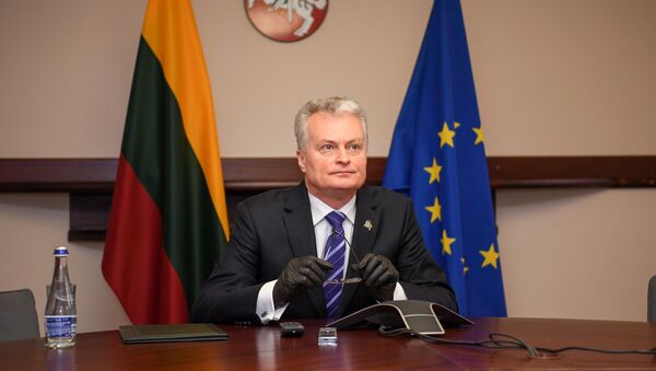 Президент Литвы Гитанас Науседа на видеосвязи с президентами балтийских стран - Sputnik Литва