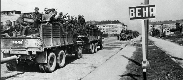Советские войска вступают в Вену Советские войска вступают в Вену - Sputnik Lietuva