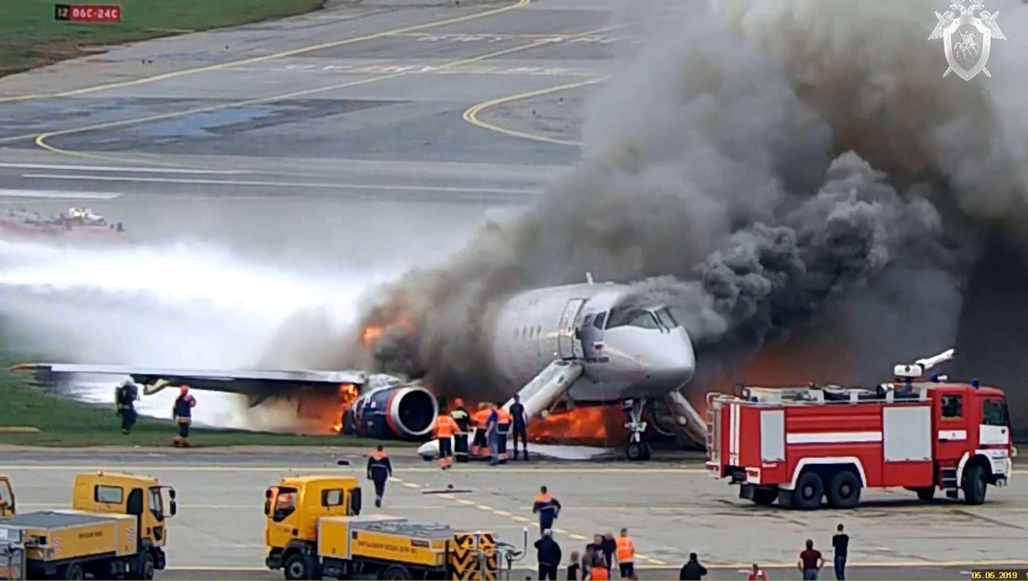 Что произошло 5 мая. Авиакатастрофа Суперджет в Шереметьево. Авиакатастрофа Суперджет 100 в Шереметьево. Катастрофа SSJ 100 В Шереметьеве. Катастрофа SSJ 100 В Шереметьеве (2019).