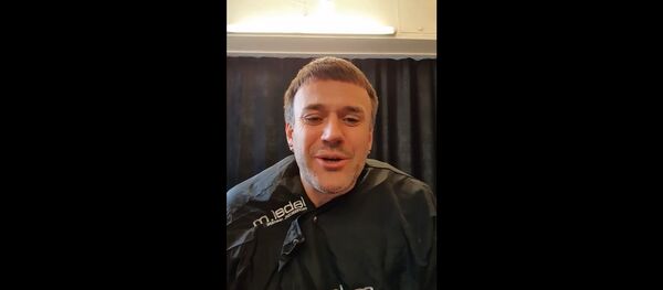 Вильнюсский парикмахер рассказал, как подстричься на карантине - Sputnik Lietuva