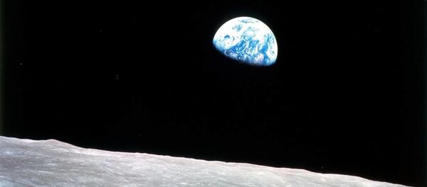 Первая фотография Земли с окололунной орбиты, сделанная 24 декабря 1968 года в ходе миссии Apollo 8 Первая фотография Земли с окололунной орбиты, сделанная 24 декабря 1968 года в ходе миссии Apollo 8 - Sputnik Lietuva