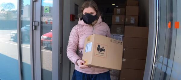 В Вильнюсе школьникам раздали сотни компьютеров и тысячи планшетов - Sputnik Литва