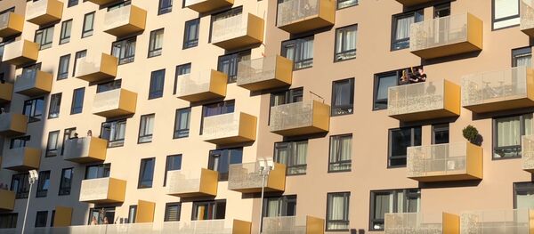 Sputnik Lietuva nufilmavo koncertą Vilniaus balkonuose karantino metu Sputnik Lietuva nufilmavo koncertą Vilniaus balkonuose karantino metu - Sputnik Lietuva