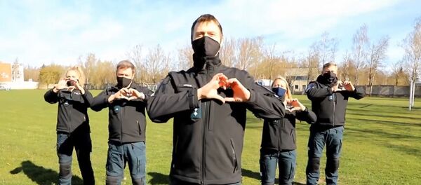 Поющая полиция в Шяуляе Поющая полиция в Шяуляе - Sputnik Lietuva