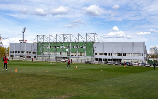 Сильнейший клуб Литвы первым провел тренировку - Sputnik Литва