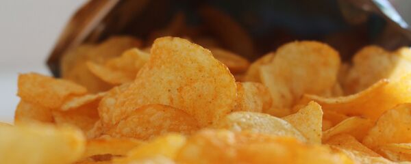 Чипсы, архивное фото Чипсы, архивное фото - Sputnik Lietuva