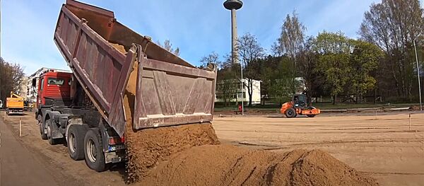 Ремонт спортивных площадок в Вильнюсе Ремонт спортивных площадок в Вильнюсе - Sputnik Lietuva