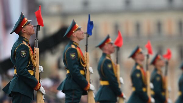 Военнослужащие президентского полка на военном параде на Красной площади в Москве - Sputnik Lietuva