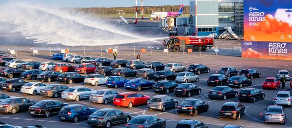 В Вильнюсском аэропорту начали проводить кинопоказы - Sputnik Литва