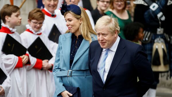 Премьер Британии Борис Джонсон и его невеста Кэрри Саймондс, 9 марта 2020 года - Sputnik Lietuva