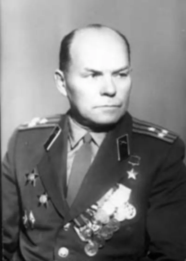 Žengę nemirtingumo link: mažai žinomi Didžiojo Tėvynės karo herojai Žengę nemirtingumo link: mažai žinomi Didžiojo Tėvynės karo herojai - Sputnik Lietuva