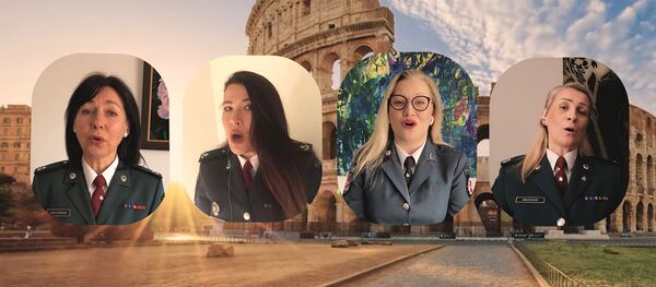 Lietuvos policijos pareigūnės atliko Dell'Alba - Sputnik Lietuva