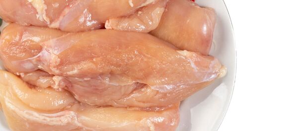 Куриное филе, архивное фото Куриное филе, архивное фото - Sputnik Lietuva