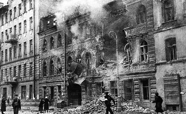 Ленинград во время артобстрела. 1 марта 1942 года - Sputnik Литва