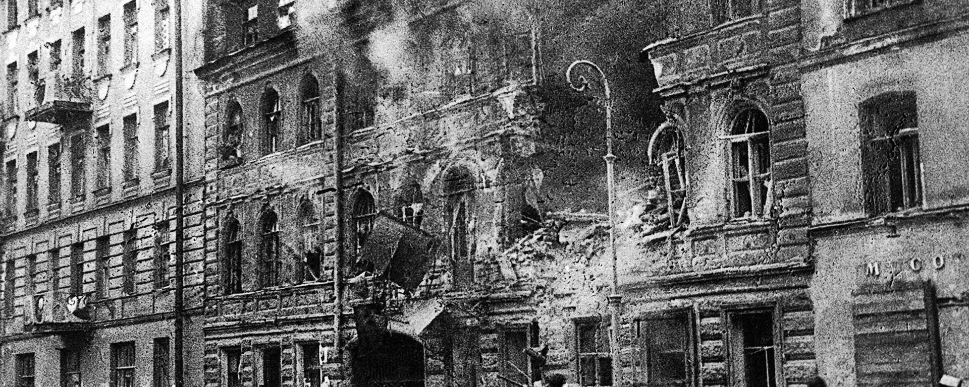 Ленинград во время артобстрела. 1 марта 1942 года - Sputnik Литва, 1920, 20.11.2023