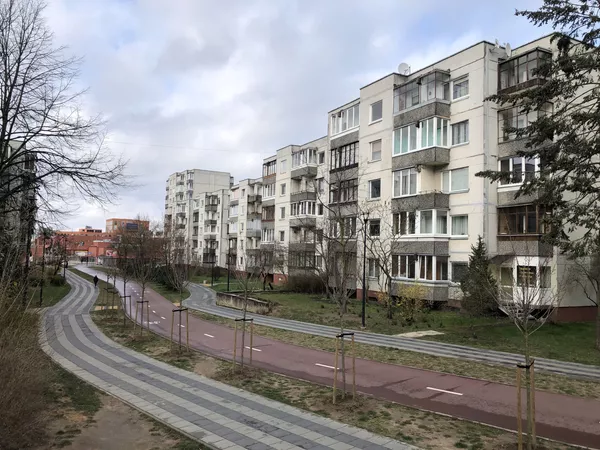 Городской пейзаж Вильнюса, вид с балкона Городской пейзаж Вильнюса, вид с балкона - Sputnik Lietuva