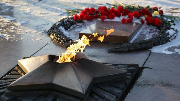 Вечный огонь на территории мемориального комплекса, архивное фото - Sputnik Литва