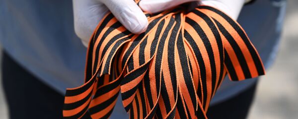 Акция Георгиевская ленточка в городах России - Sputnik Литва