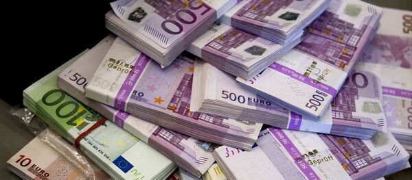 Денежные банкноты евро, архивное фото - Sputnik Литва