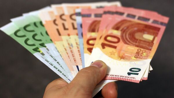 Денежные банкноты евро, архивное фото - Sputnik Литва
