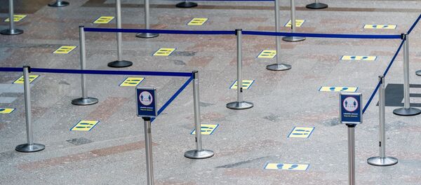 Вильнюсский аэропорт подготовился к приему пассажиров - Sputnik Литва