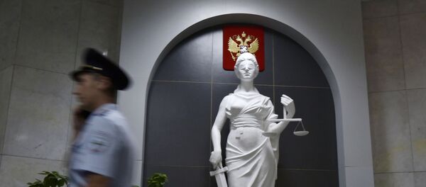 Статуя богини правосудия (Фемида) в здании Верховного суда Крыма в Симферополе Статуя богини правосудия (Фемида) в здании Верховного суда Крыма в Симферополе - Sputnik Lietuva