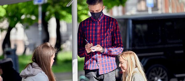 Открытие кафе в Вильнюсе в условиях карантина - Sputnik Литва