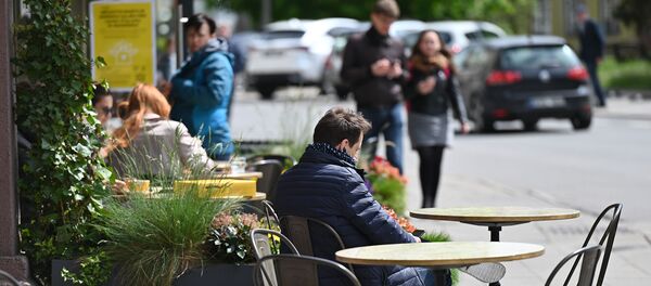 Открытие кафе в Вильнюсе в условиях карантина, архивное фото - Sputnik Литва