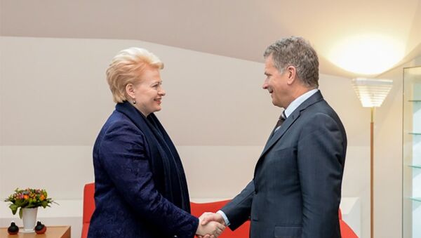 Президент Литвы Даля Грибаускайте и президент Финляндии Саули Ниинисте - Sputnik Lietuva