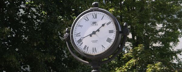 Уличные часы в Вильнюсе - Sputnik Литва